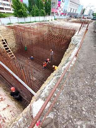 На Красному мосту в Орле начался монтаж балок пролётного строения На Красному мосту в Орле начался монтаж балок пролётного строения