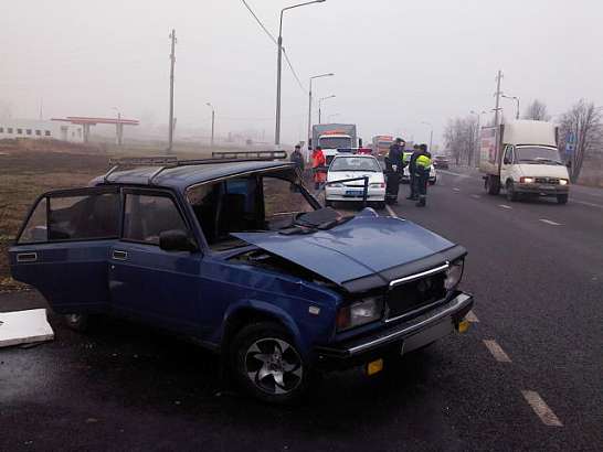 В поселке Знаменка столкнулись два автомобиля