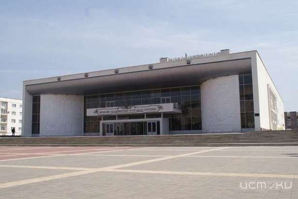 Орловский театр им. Тургенева остался без худрука?