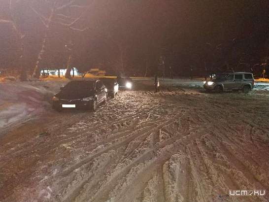 21-летний водитель задним ходом сбил пешехода 21-летний водитель задним ходом сбил пешехода