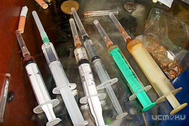 33-летний орловчанин устроил в своей квартире наркопритон