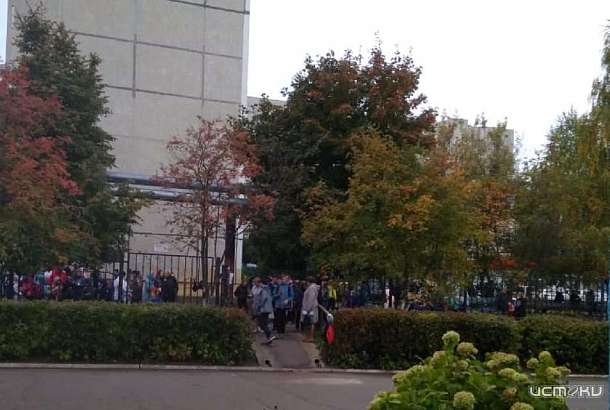 В Орле из школы № 37 эвакуировали почти 200 детей из-за возгорания электропроводки