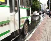 Через Оку построят временный пешеходный мост, а сегодня в Орле стояли все трамваи. Новости за 90 секунд