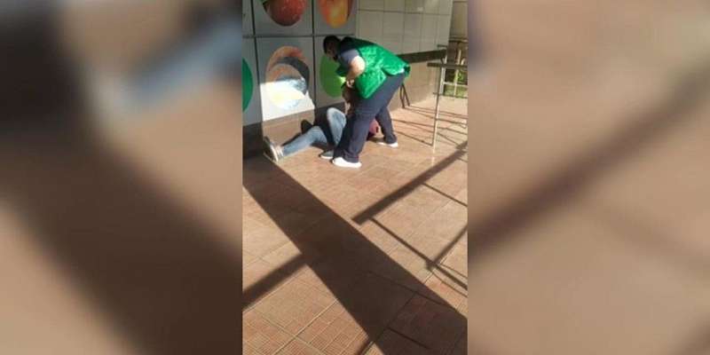 Драка возле орловской «Пятерочки»: продавец пытался остановить вора