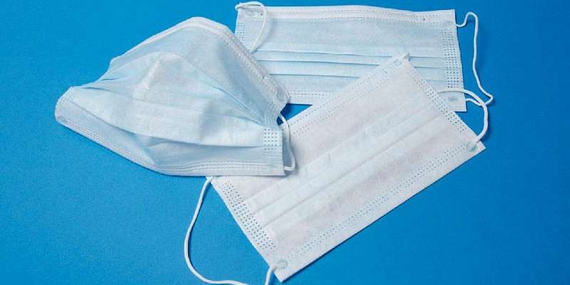 На Орловщине ударят по дефициту защитных масок собственным производством