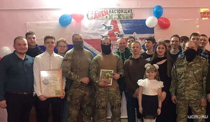 Орловские росгвардейцы поздравили школьников из Луганска с Днем защитника Отечества