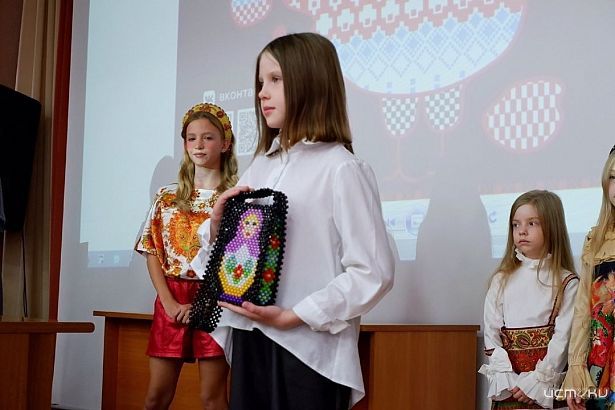 Ребята, проходящие длительное лечение в орловской детской больнице, стали зрителями модного показа Ребята, проходящие длительное лечение в орловской детской больнице, стали зрителями модного показа