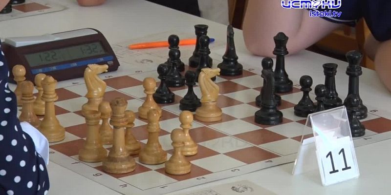 200 спортсменов из 12 субъектов РФ: в Орле проходит Всероссийский шахматный фестиваль