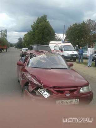 В Орловской области 22-летняя автоледи въехала в стоящий КАМАЗ