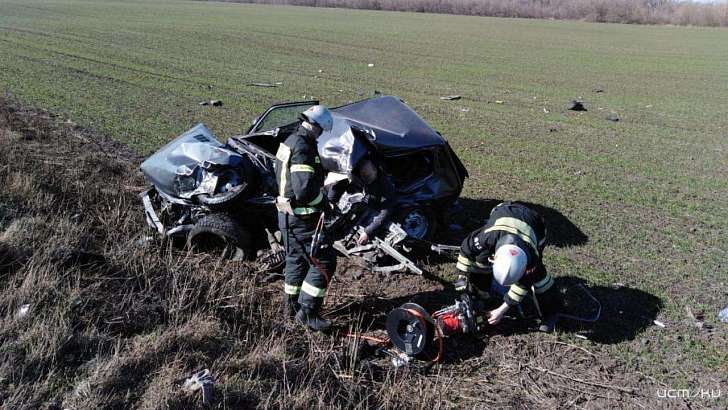 В страшном ДТП на Орловщине погибли водители «Нивы» и «Мерседеса»