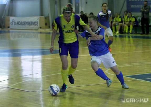 Орловские мини-футболистки дважды проиграли на родной площадке