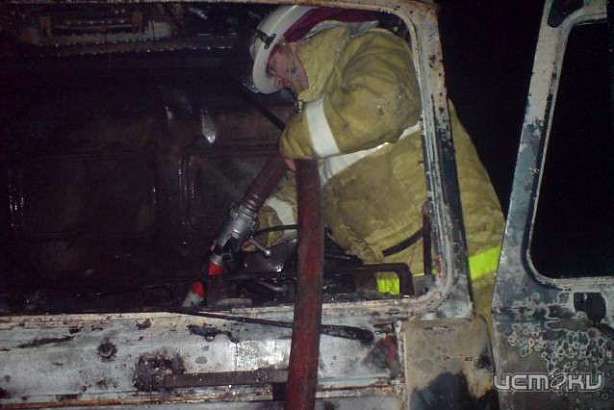 В Орловском районе горела иномарка