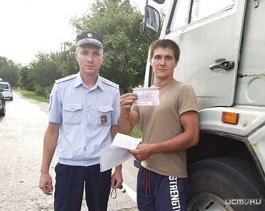 Мы не непоколебимы. Орловские гаишники напоминают, что взятки им давать не надо