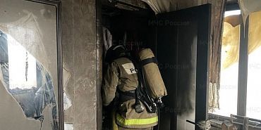 В Урицком районе при пожаре в квартире пострадал мужчина