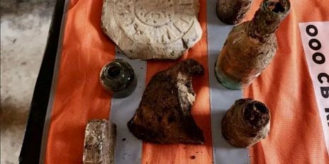 В сквере Альберта Иванова при ремонте нашли старинные артефакты