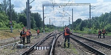 Железнодорожники освободили от сорной растительности более 110 га полосы отвода железной дороги в Орловской области Железнодорожники освободили от сорной растительности более 110 га полосы отвода железной дороги в Орловской области