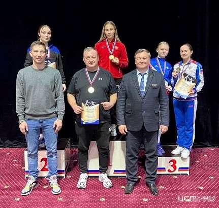 В Орле завершился Всероссийский турнир юниоров по фехтованию