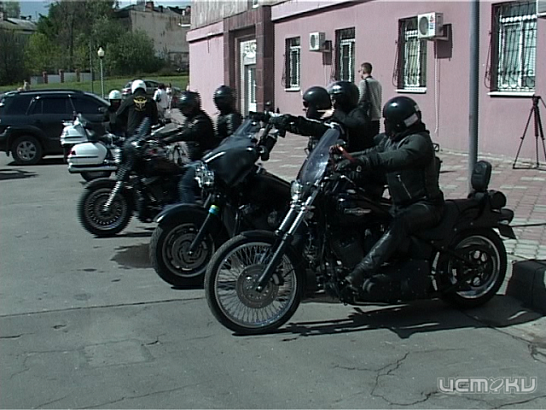 Мотосезон открыт: Орел принял гостей из Латвии, Литвы и Санкт-Петербурга 