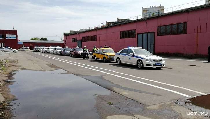 Стражи дорожного порядка провели в Орле автопробег