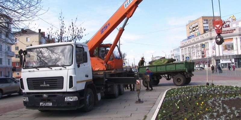 35 тысяч цветов: мэр и сити-менеджер увидели, как преображается Орел