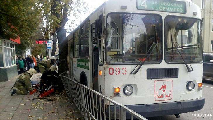 В Орле за ДТП с тремя погибшими водителя троллейбуса отправили в колонию-поселение