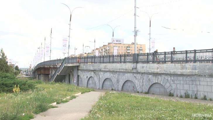 После закрытия Красного моста в Орле появятся две временные переправы 