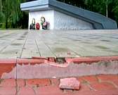 В Болхове автомобиль проехался по мемориальному комплексу и регион получит 10 новых машин "Скорой помощи". Новости за 90 секунд