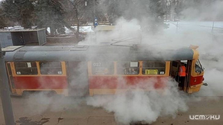 Названы причины загоревшегося накануне трамвая в Орле