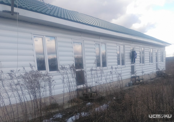 Прокуратура просит посадить в тюрьму чиновников Троснянского района, предоставивших сиротам непригодные для проживания бараки