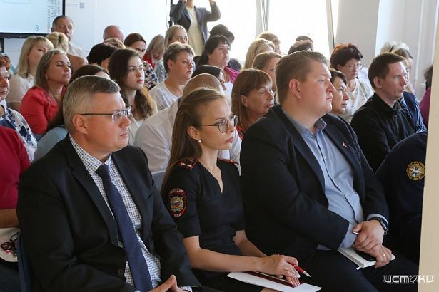 В Орле прошло обсуждение вопросов, касающихся защиты детей