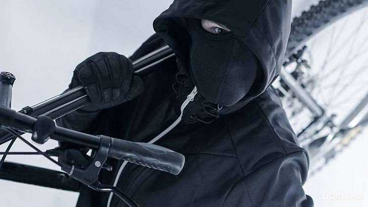 Родственник украл у орловчанина велосипед и сдал его в ломбард