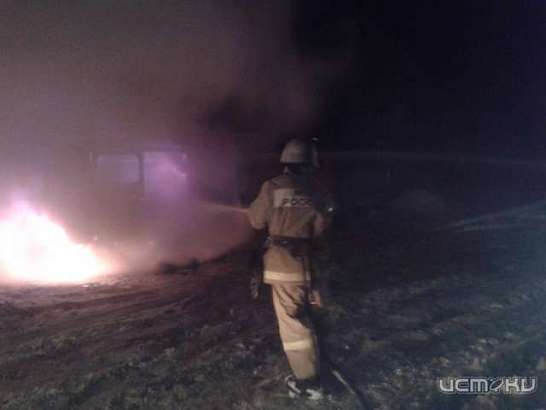 Во Мценске горел «УАЗик»