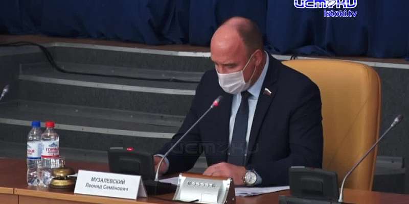 Михаил Вдовин вновь зампред областного совета. Что еще было интересного на собрании региональных парламентариев?