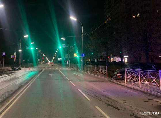 В Орле на Комсомольской водитель «девятки» устроил ДТП и скрылся с места В Орле на Комсомольской водитель «девятки» устроил ДТП и скрылся с места