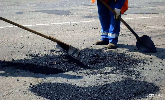 Орловской фирме поручили ремонт разбитой улицы Пушкина за 30 млн рублей