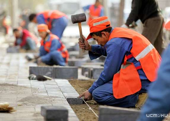 В Покровском районе нашли 11 нелегальных иностранцев-работяг