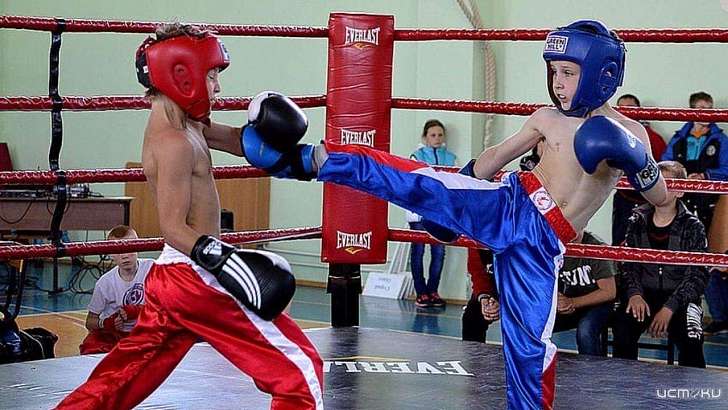 В эти минуты в Орле проходят чемпионат и первенство области по кикбоксингу