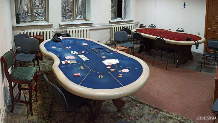 В Орле накрыли нелегальный покерный клуб, работавший два года