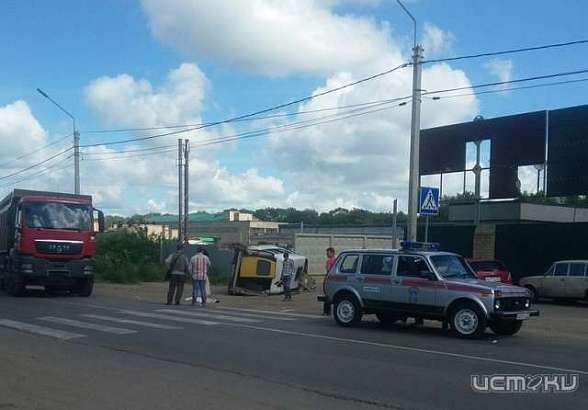 В Орле маршрутка столкнулась с фурой