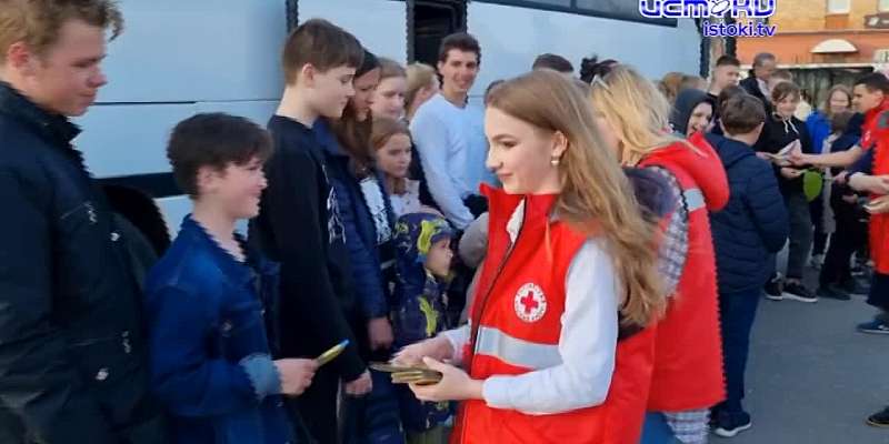 Вынужденные переселенцы из ЛНР и ДНР побывали в цирке Романа Коробко. Благотворительную акцию для 28 ребят организовало Орловское городское отделение ...