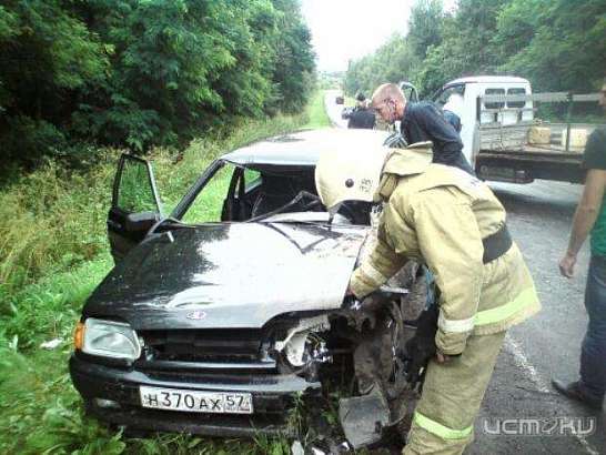 В Урицком районе «ГАЗ» врезался в «ВАЗ»