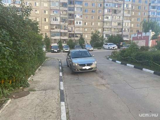 В Северном районе Орла «Рено» едва не переехал пенсионера