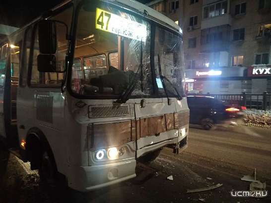 В Орле водитель маршрутки «догнал» коллегу на ул. Герцена