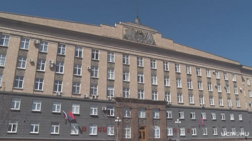 Городской бюждет и строительство школ. Яркий "Час контроля" с заседания областного парламента