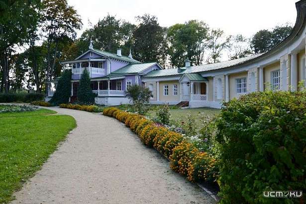 8 Марта — в музей бесплатно! В Спасском-Лутовинове подготовили акцию для женщин