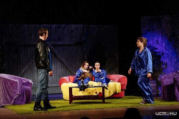 После летнего перерыва «Пижама на шестерых» вновь на орловской театральной сцене