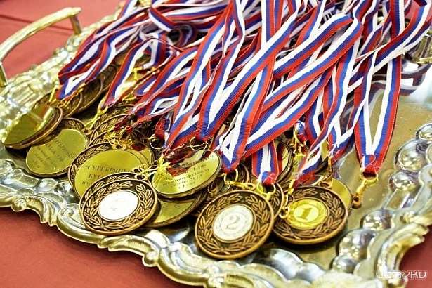 В Орел привезли медали для сильнейших каратистов