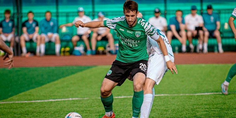 Экс-капитан футбольного клуба "Орел" перешел в "Локомотив" 