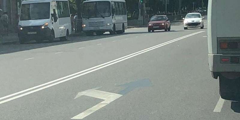 Из-за новой разметки в Орле стоит в пробках еще и улица Московская