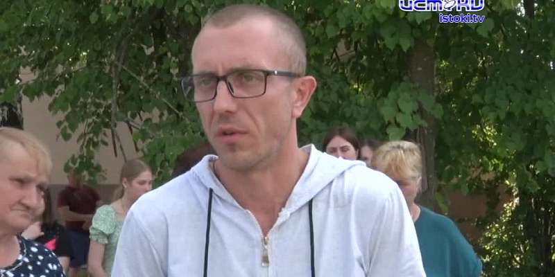 В какие инстанции они не обращались - всё безрезультатно. Жители посёлка Куликовский уже несколько лет не могут добиться нормальной воды в своих домах